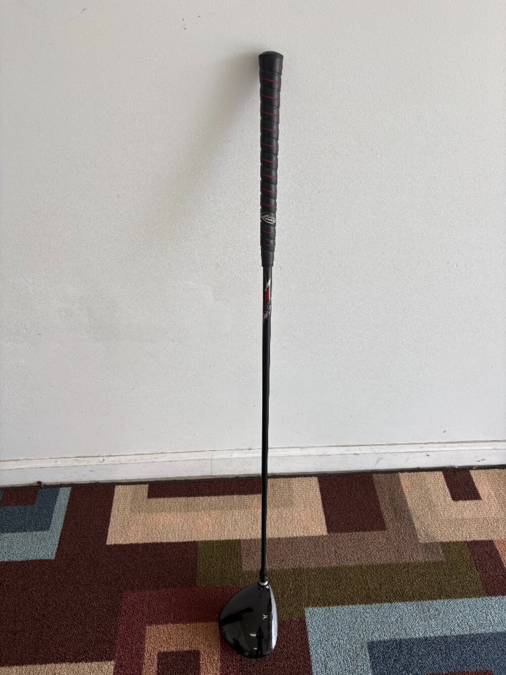 Wilson Accuracy 10.5 Degree Driver Golf Club 38" R Flex Graphite Right Hand